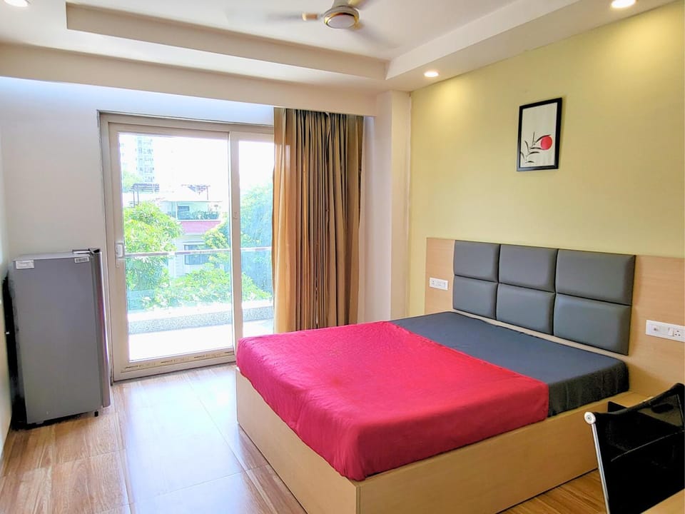 Bed, Photo of the whole room, Bedroom