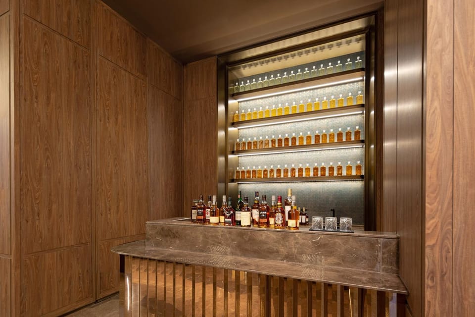 Lounge or bar