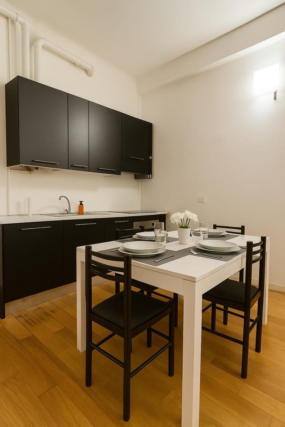Kitchen or kitchenette
