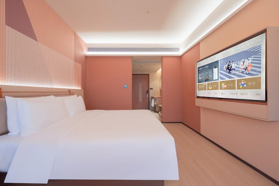 Orange Hotel Fuzhou Taijiang Suning Plaza Hotel in Fujian
