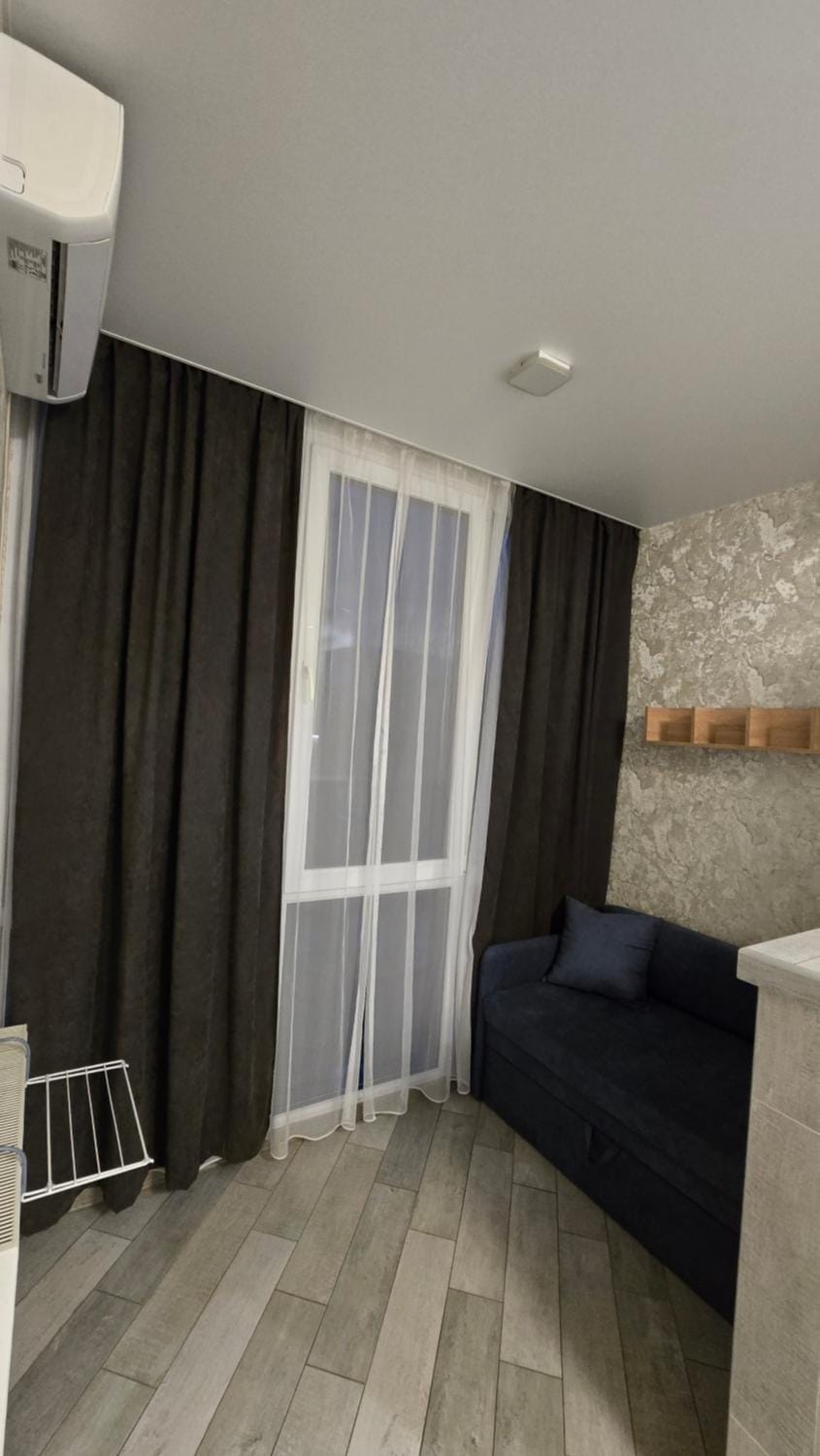 Bed, Seating area