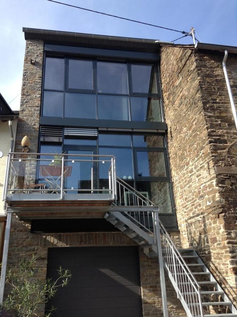 Facade/entrance