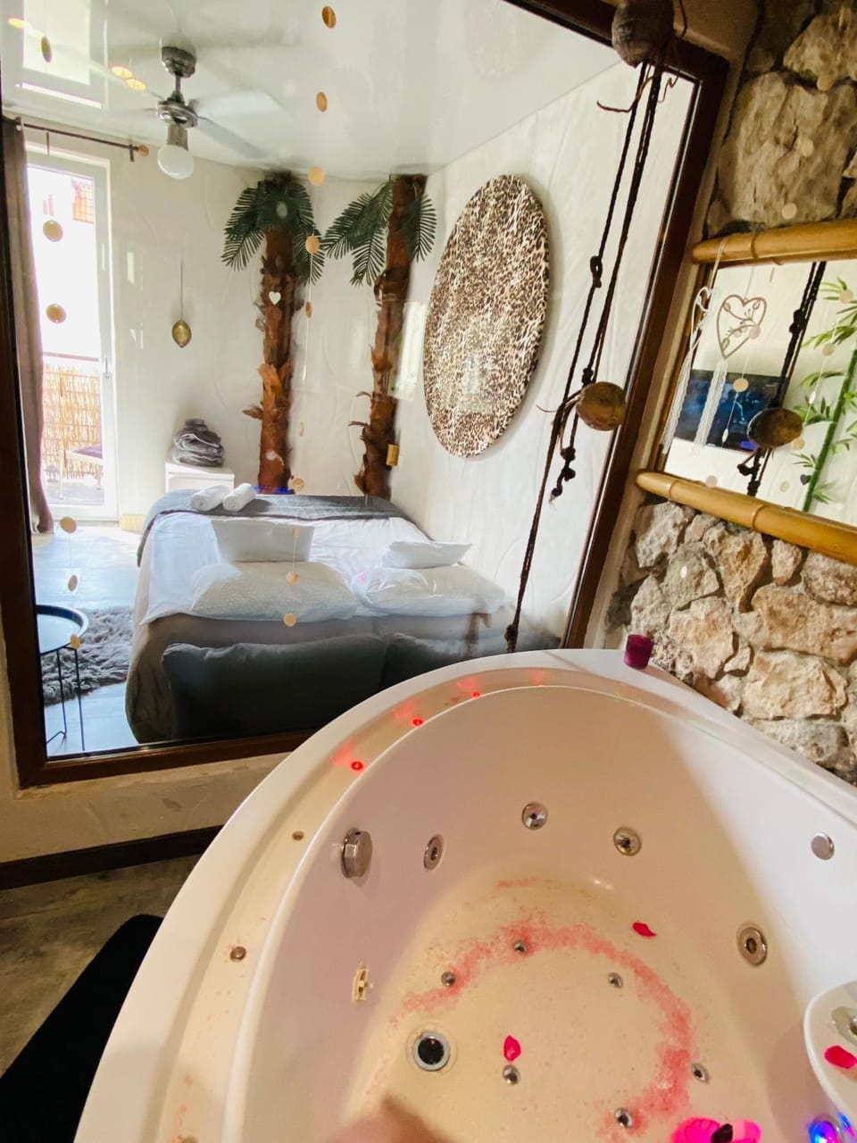 Pokoje ONLY LOVE z jacuzzi dla dwojga Vacation rental in Poland