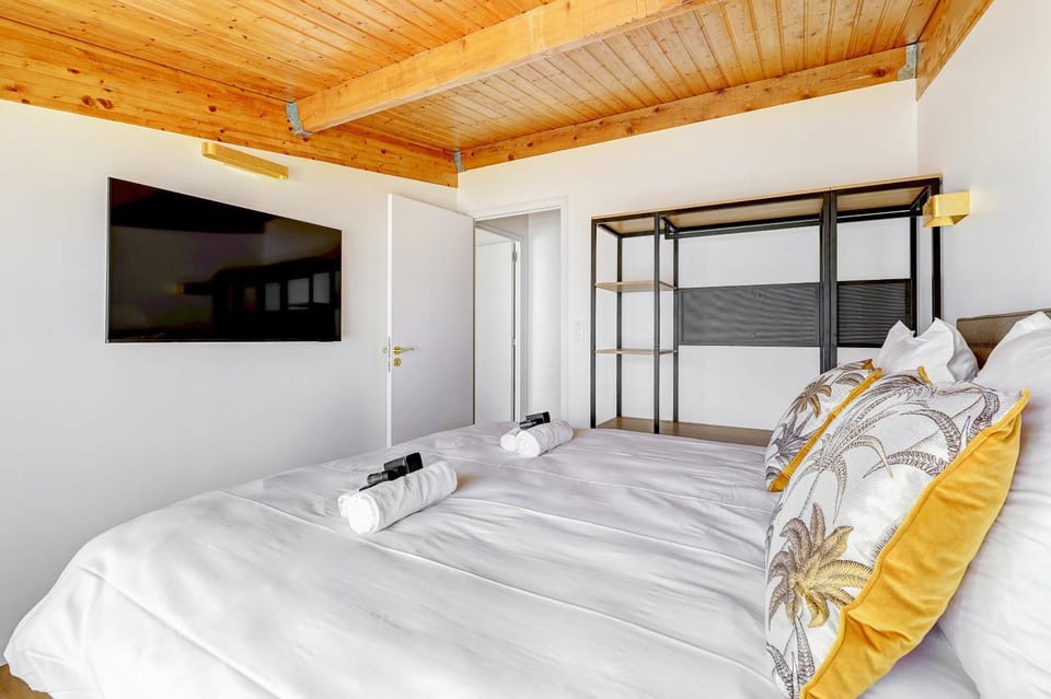 Charming Duplex Apartment with AC near Picpus Apartment in Paris