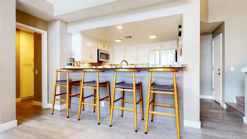 Snowcreek V #888 condo Apartment in Mammoth Lakes