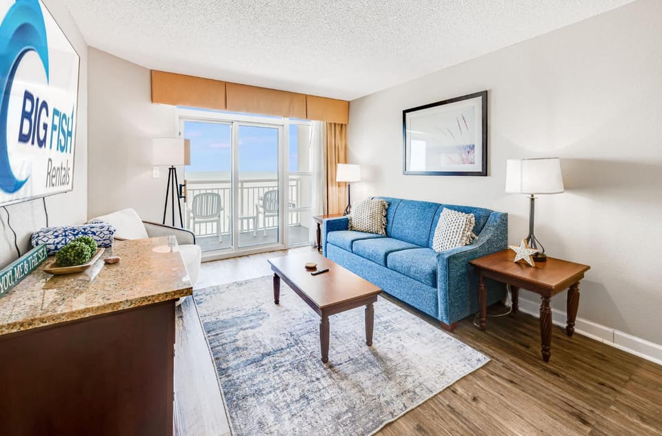 2BR Direct Oceanfront at Carolinian, Pools, Views! House in Myrtle Beach