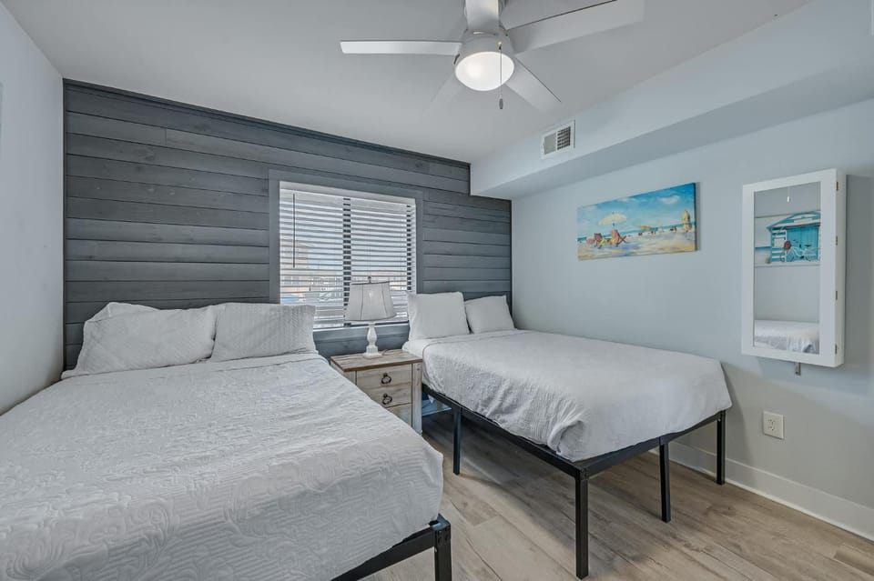 2BR at North Myrtle's Kings View, Low Level,Views! House in North Myrtle Beach