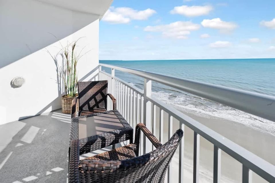 Private Honey Moon Suite Amazing Direct Oceanfront House in Myrtle Beach