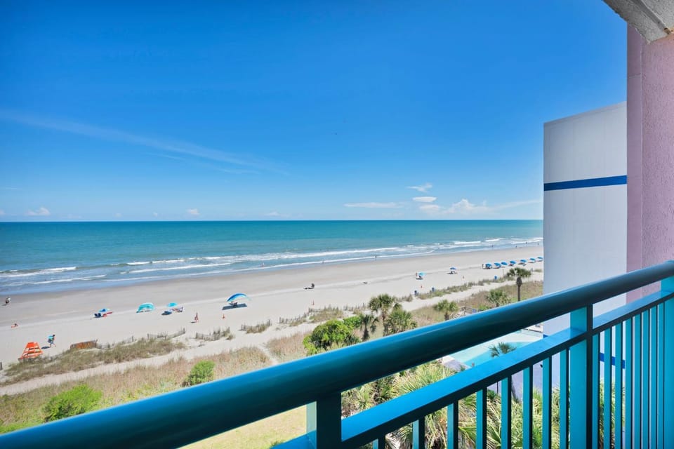New Direct Oceanfront 6th Floor, Sandcastle South! House in Myrtle Beach