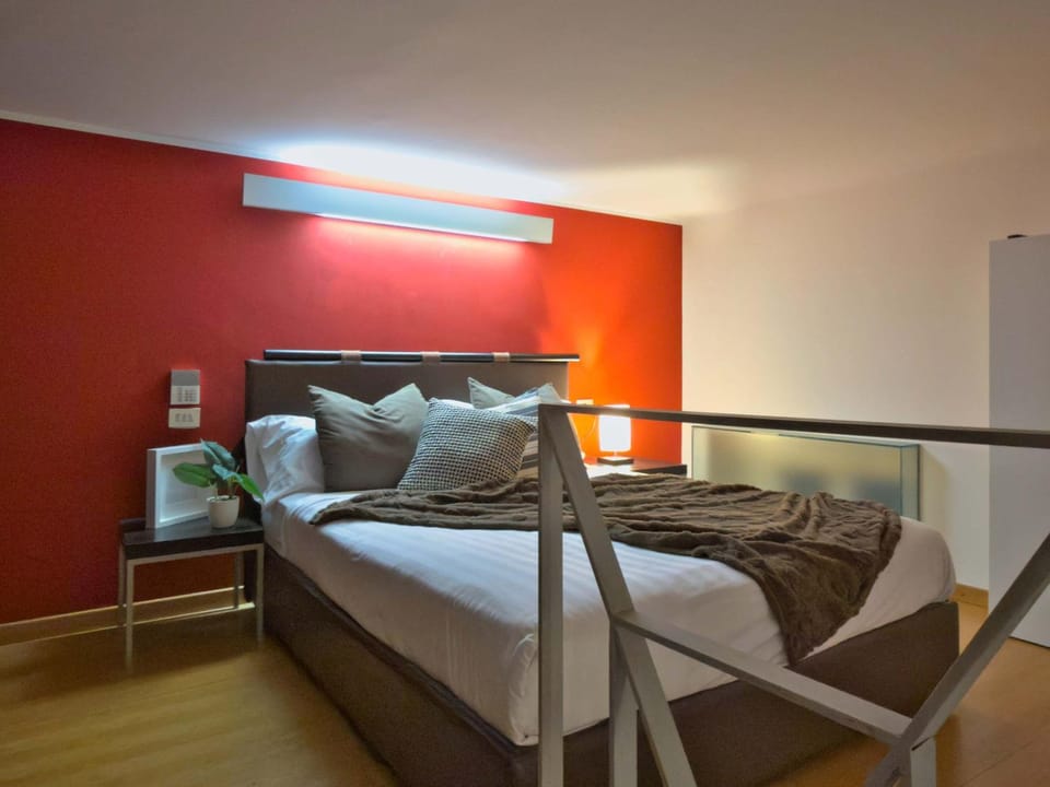 Homeby, Loft Alessandra Apartment in Milan