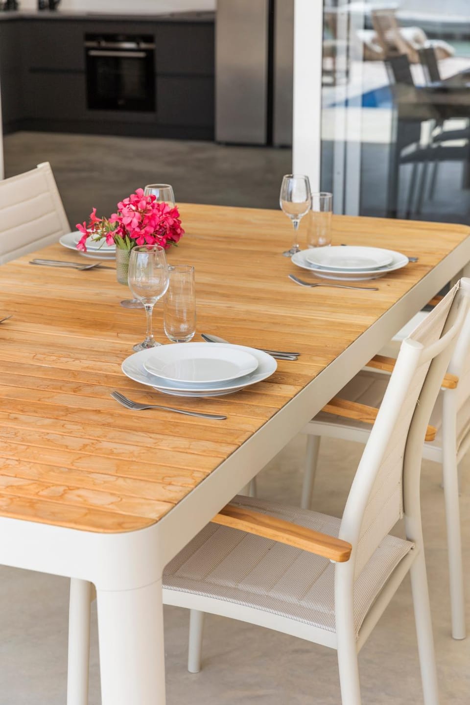 Seating area, Dining area, Swimming pool, Breakfast