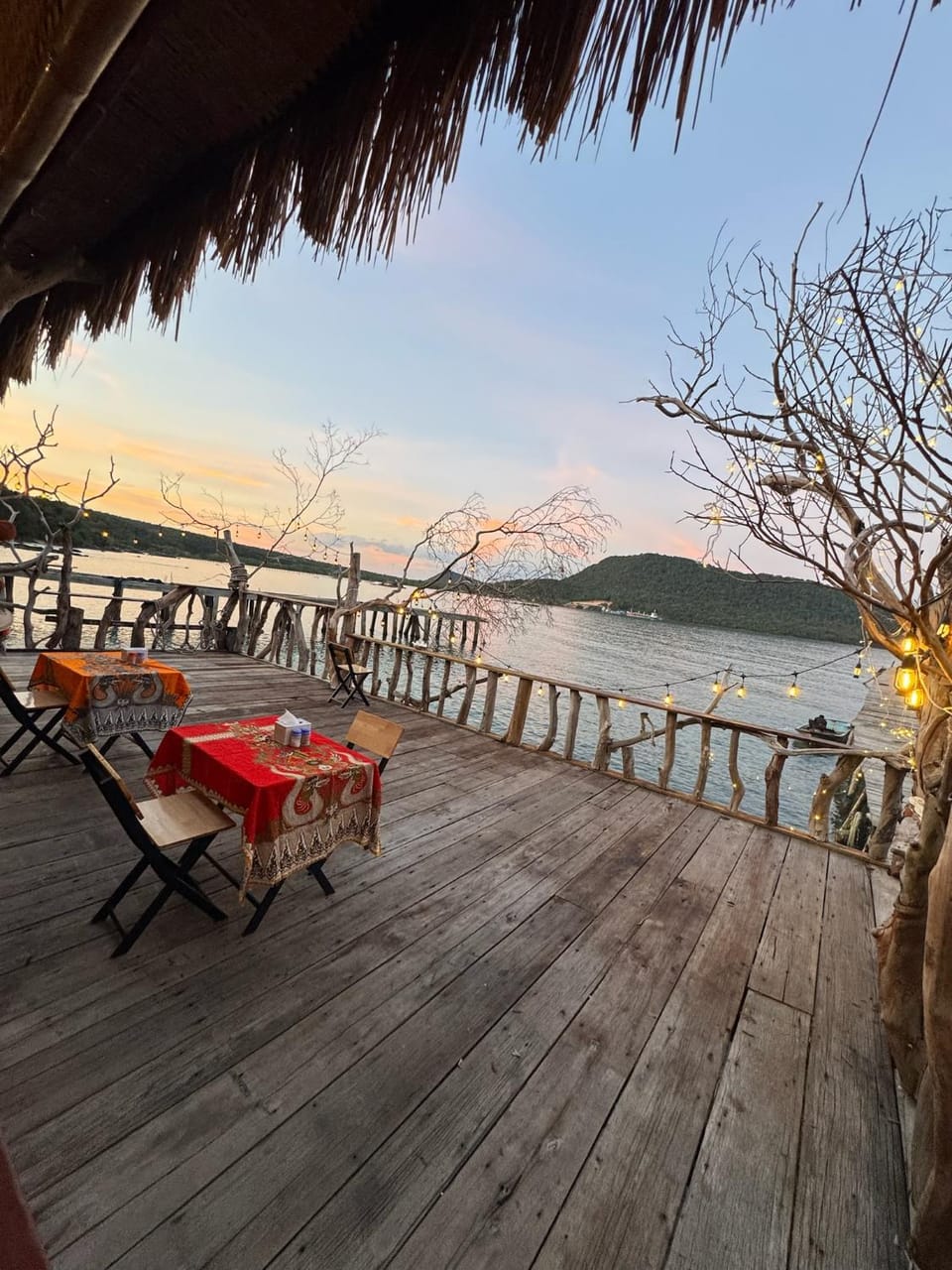 Natural landscape, Dining area, Sea view