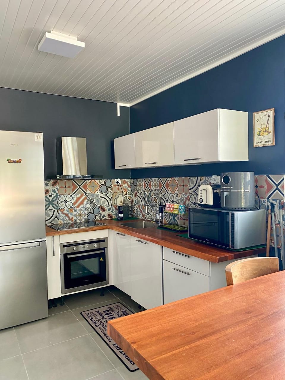 microwave, oven, stove