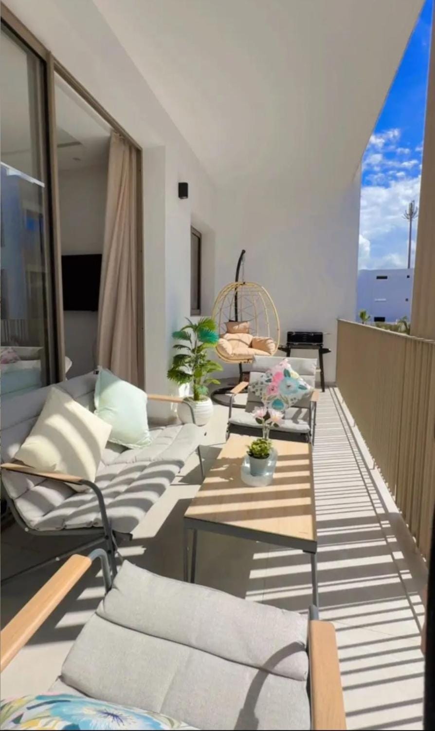 View (from property/room), Balcony/Terrace, Seating area
