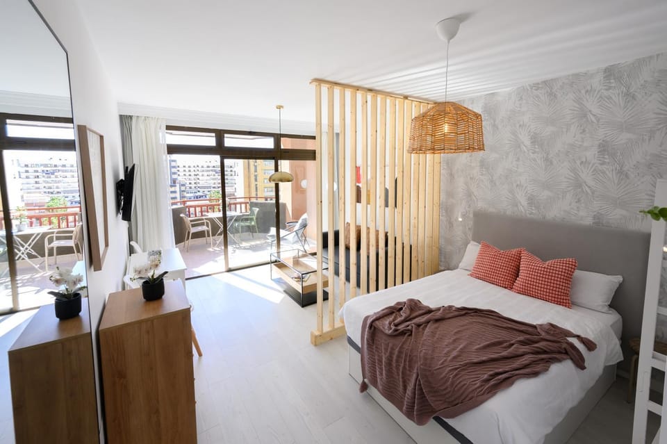 Bed, Living room, Photo of the whole room, Bedroom, heating, heating, internet, internet, towels, air conditioner, air conditioner