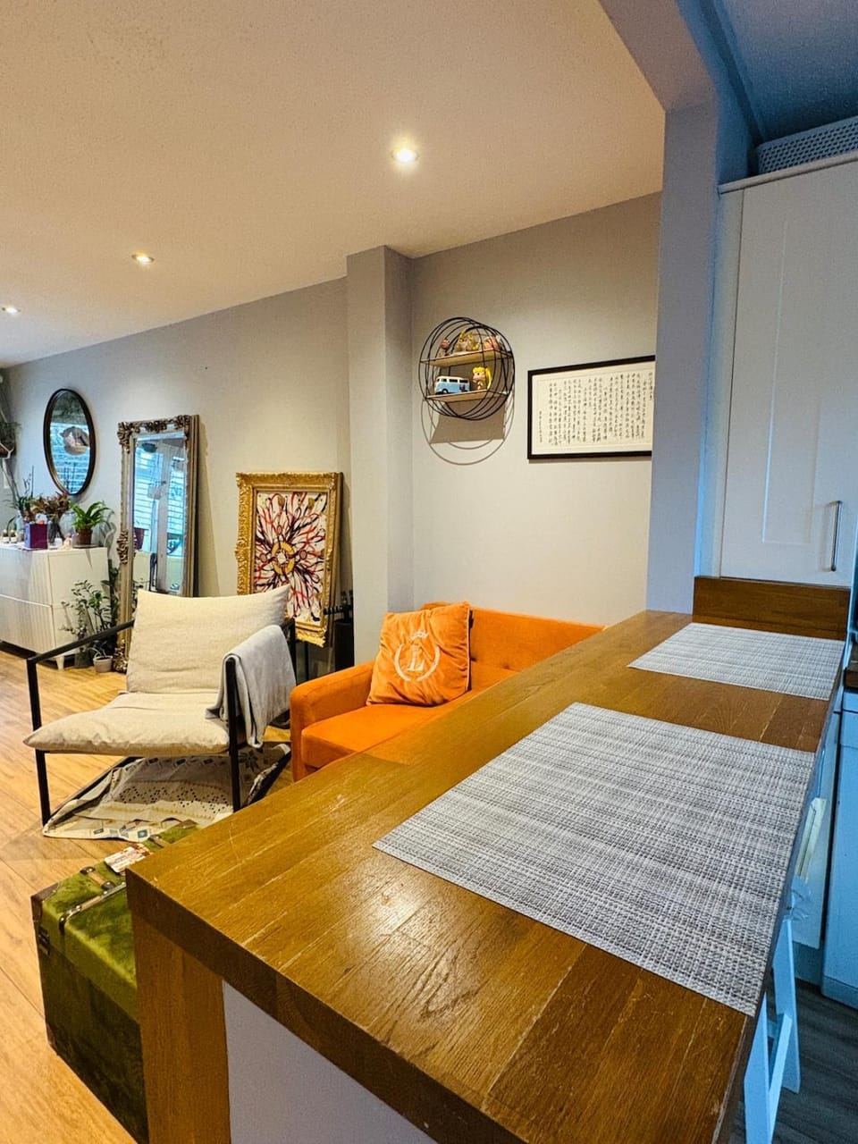 Stylish 2-Bed house, workspace & Easy London Access! House in Beckenham