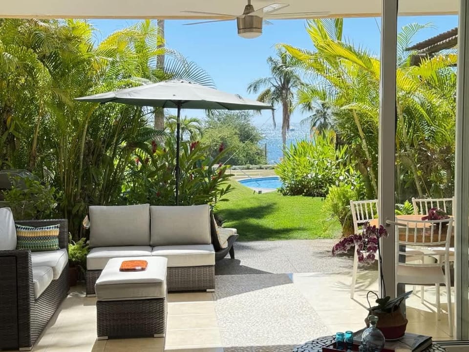 Luxury Beachfront Condo Pool Concierge House in Punta Mita