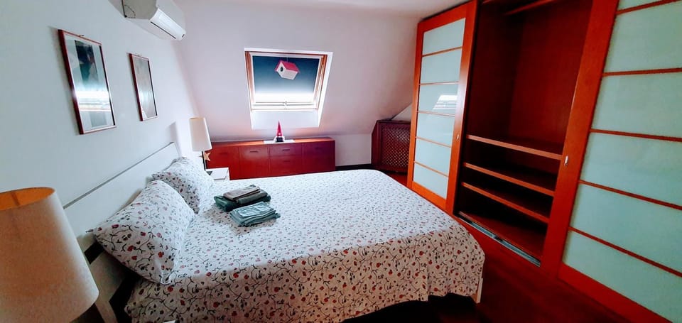 Living room, Bedroom