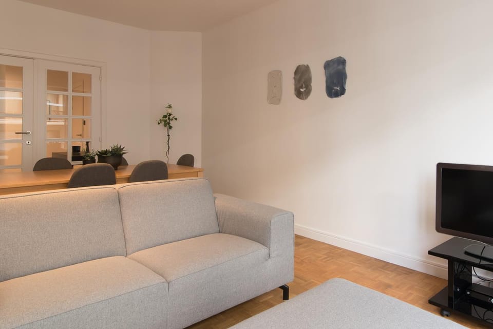 LECOMTE - The Shoreline Seaview 187 Apartment in Ostend