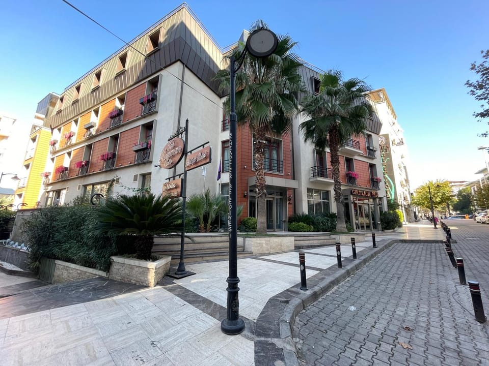 Day, Neighbourhood, Street view
