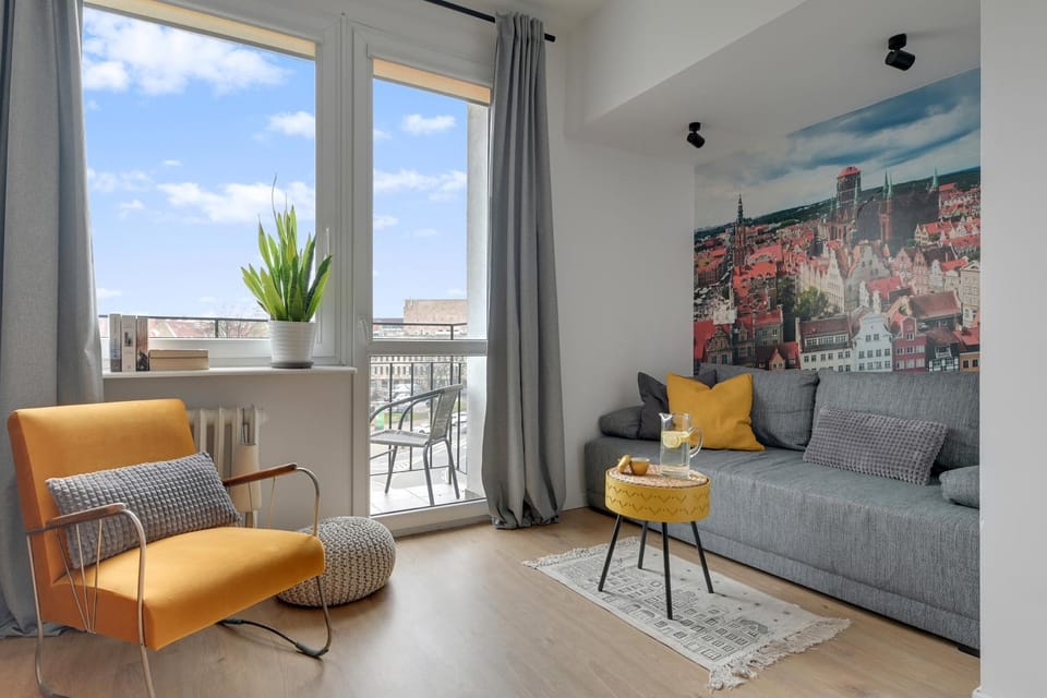 View (from property/room), Balcony/Terrace, Living room, Seating area