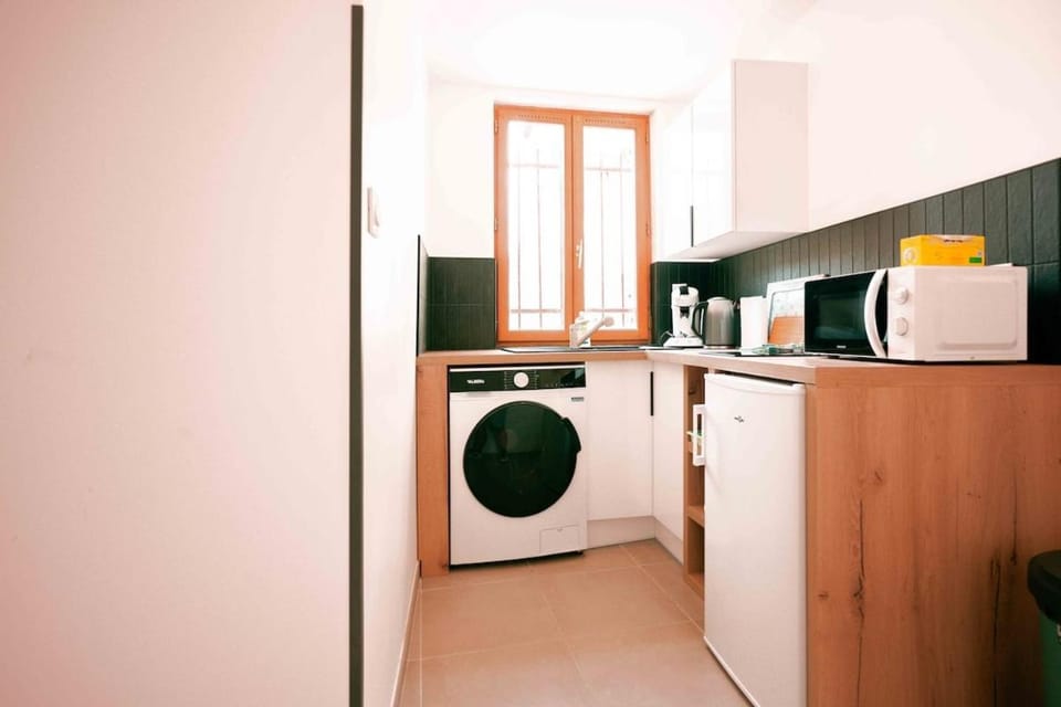 Magnifique 2 pièces en plein centre avec parking Apartment in Aix-les-Bains