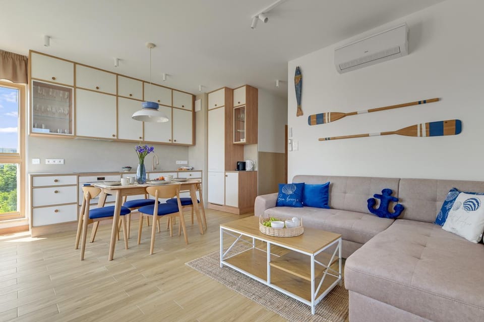 Kitchen or kitchenette, Living room, Seating area, Dining area, air conditioner