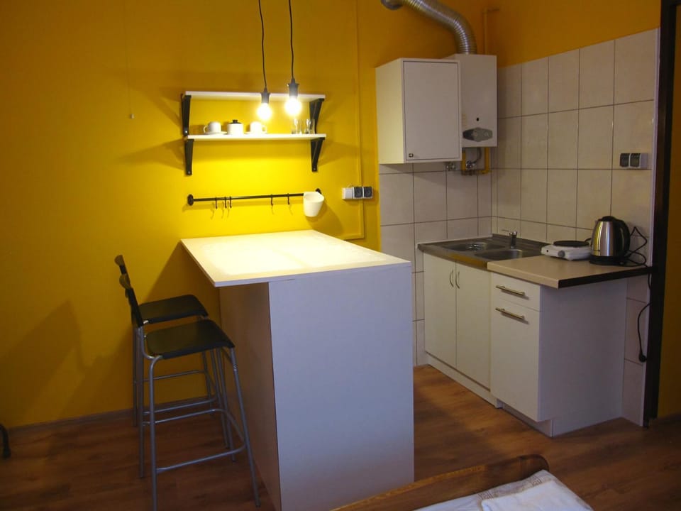 Coffee/tea facilities, Kitchen or kitchenette