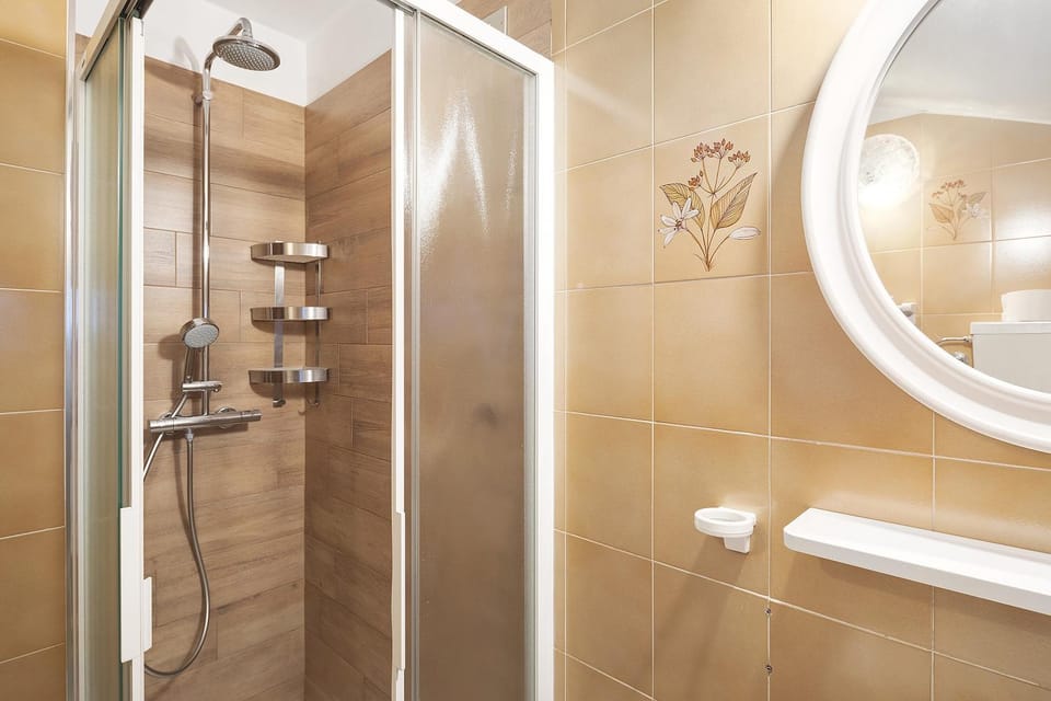 Bathroom, Living room