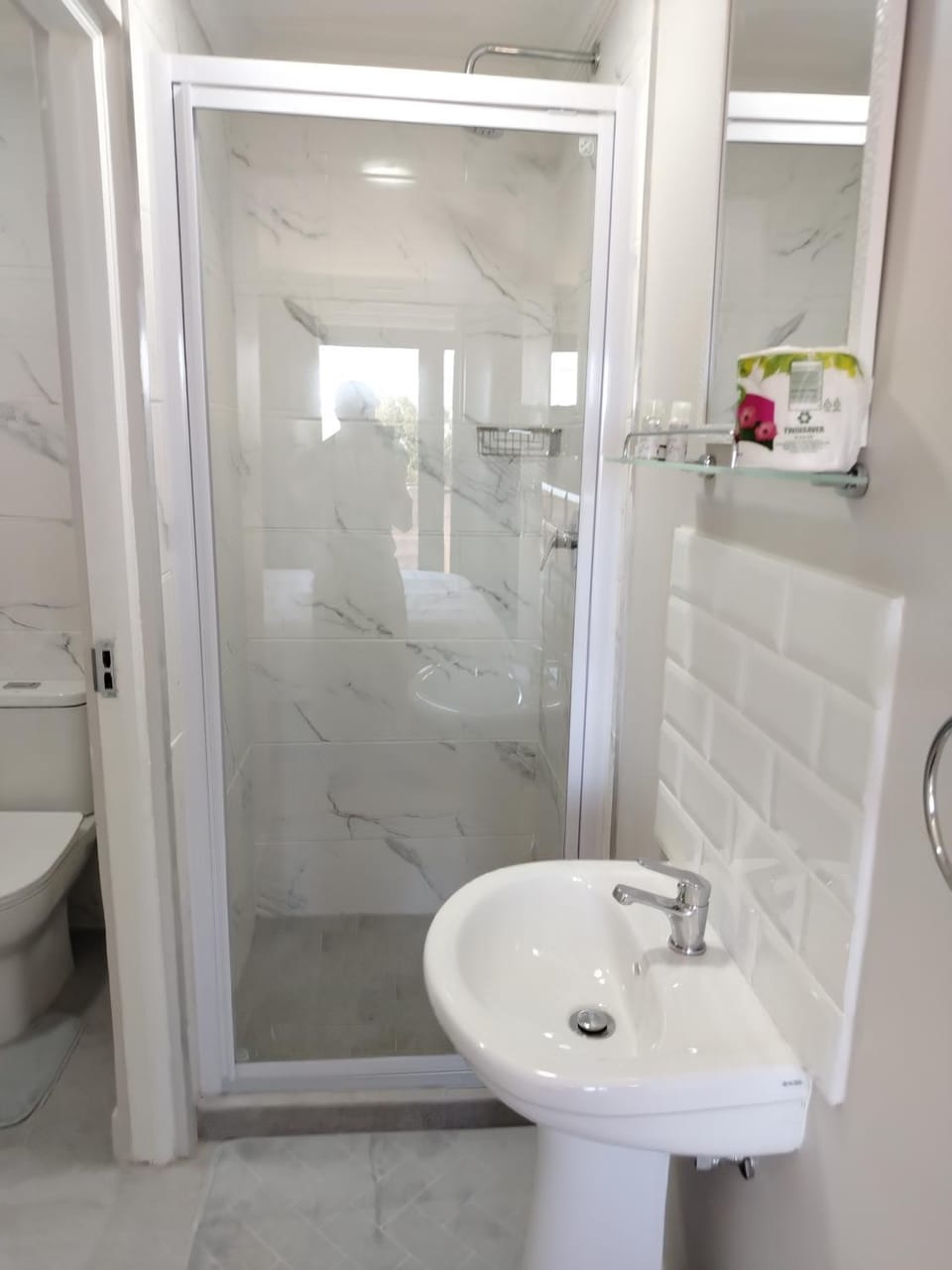 Shower, Toilet, Bathroom