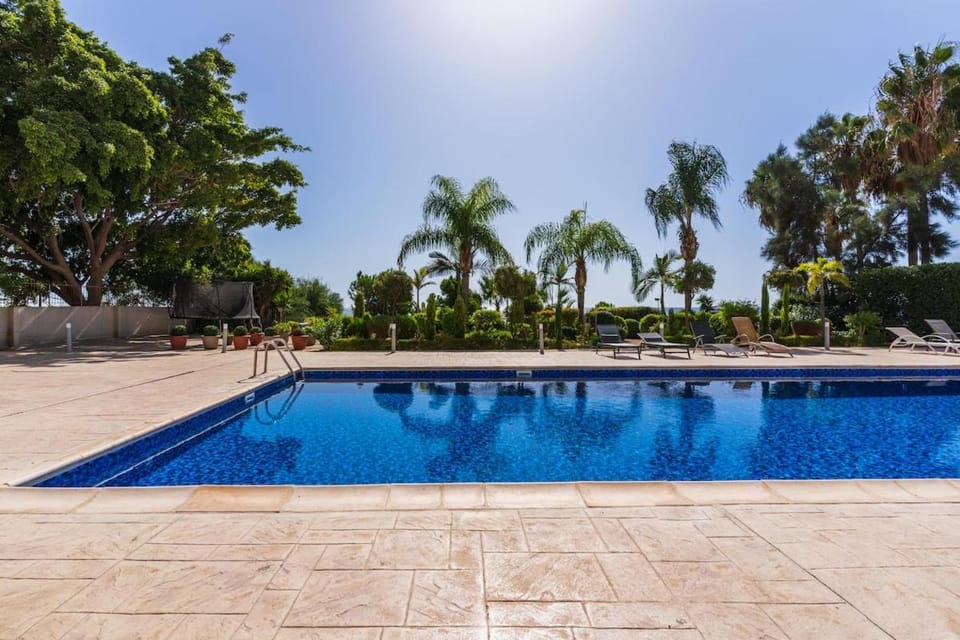 Day, Garden, Garden view, Pool view, Swimming pool, Swimming pool, sunbed