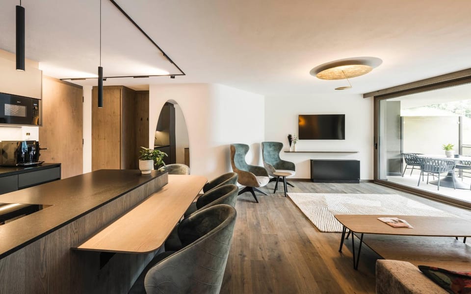 Kitchen or kitchenette, Living room, Dining area