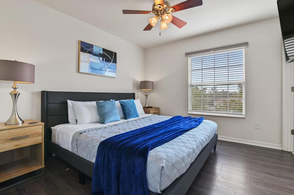 Adventure Awaits! Pool Home just 10 Min to Disney! House in Four Corners