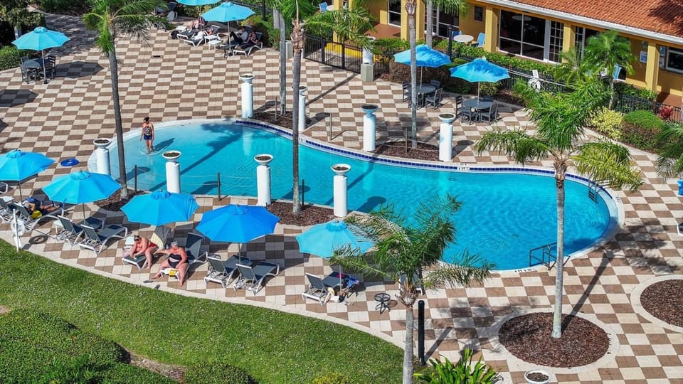 Adventure Awaits! Pool Home just 10 Min to Disney! House in Four Corners