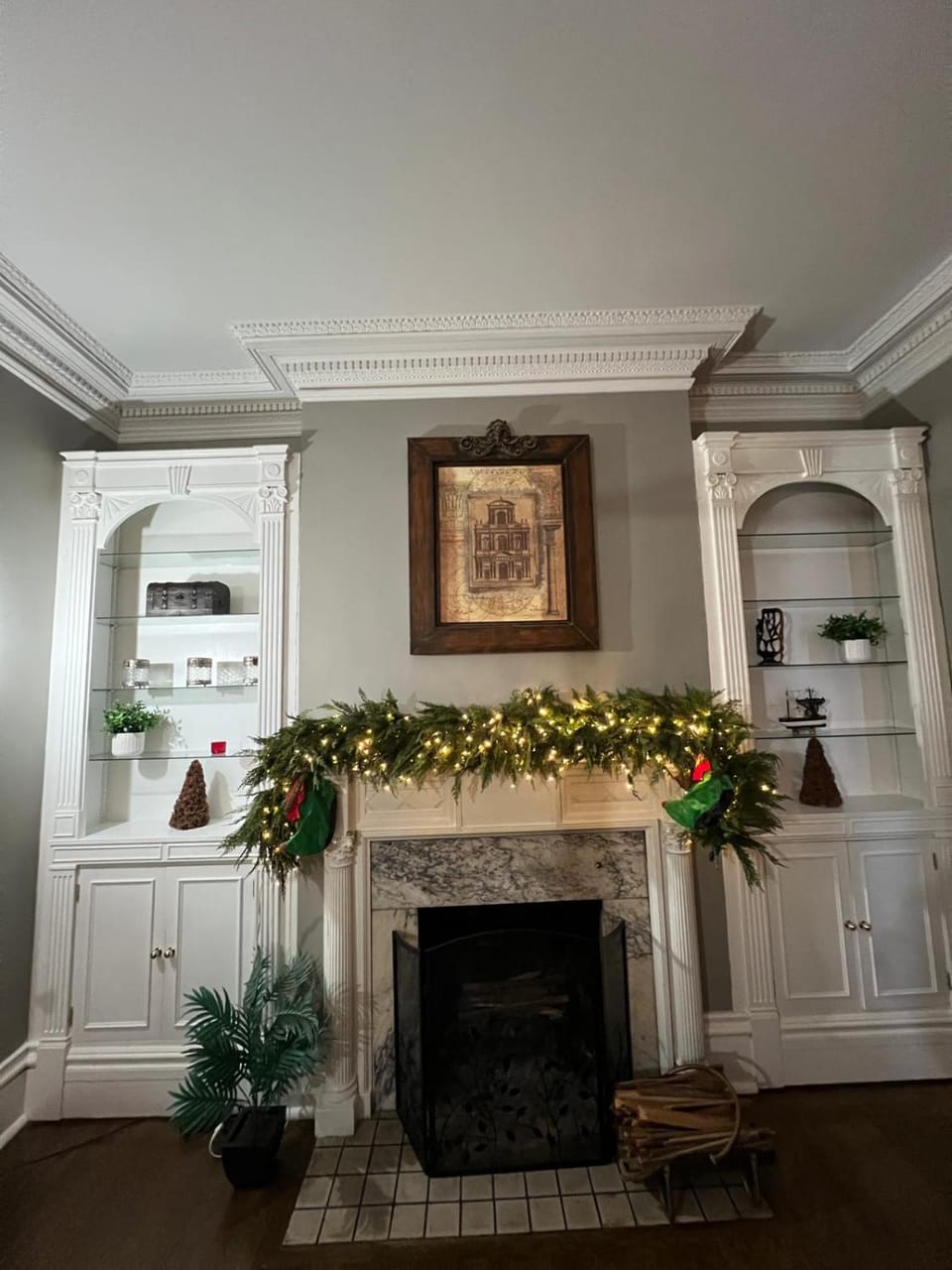 1Br Apt In Mansion With Indoor Pool Hot Tub Apartment in Hamilton