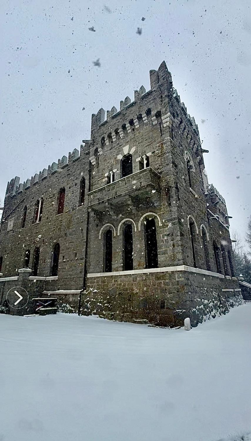 Property building, Winter