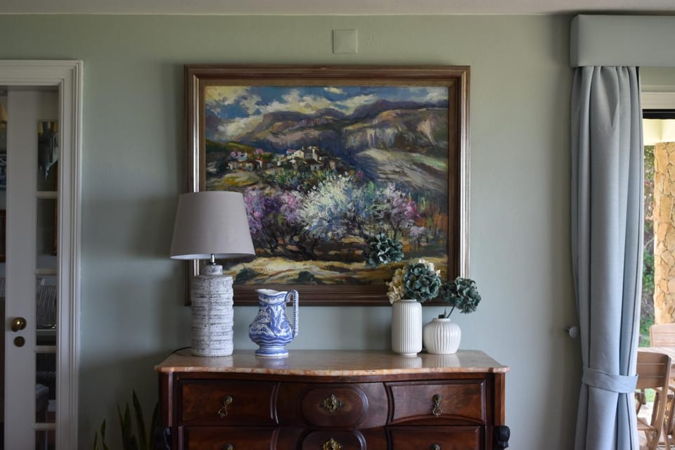 Property building, Living room