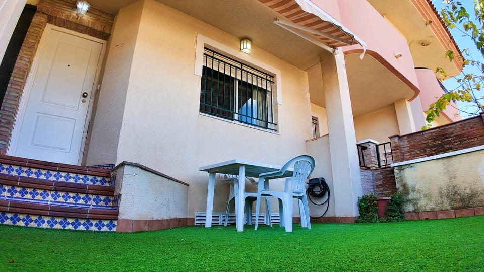 Property building, Patio, Spring, Day, Garden, View (from property/room), Balcony/Terrace, Living room, Dining area, Garden view