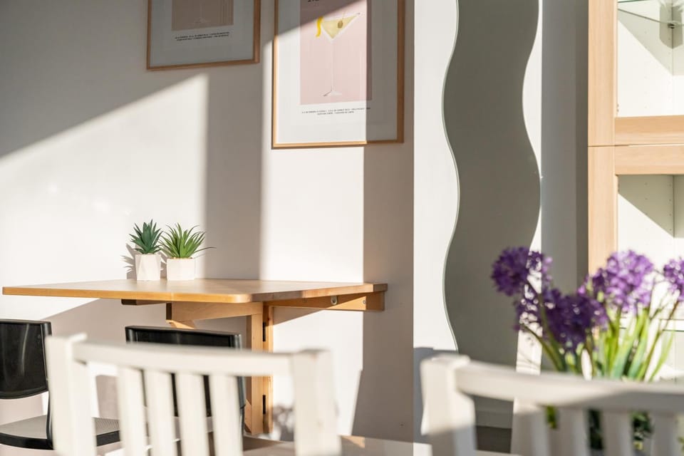 TV and multimedia, Living room, Seating area, Dining area, Sea view, air conditioner