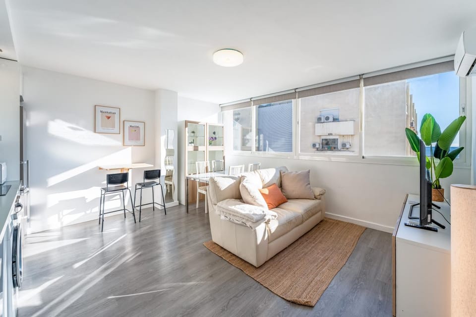 TV and multimedia, Living room, Seating area, Dining area, Sea view, air conditioner