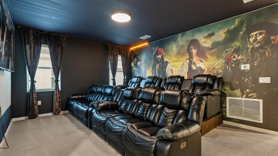 Communal lounge/ TV room, TV and multimedia