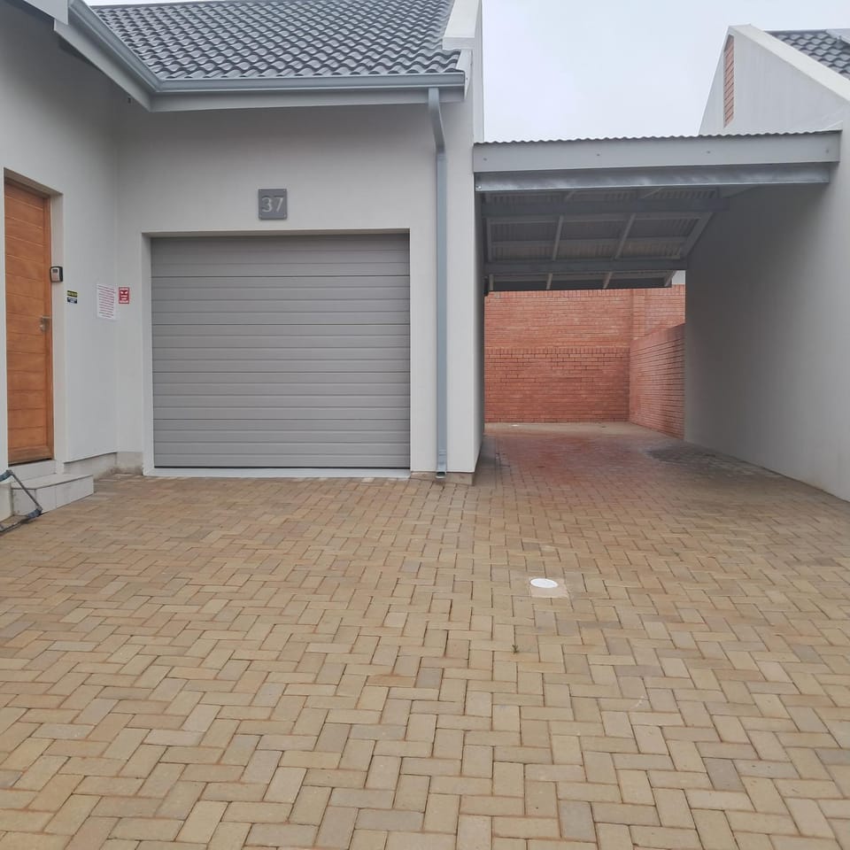 Property building, Parking