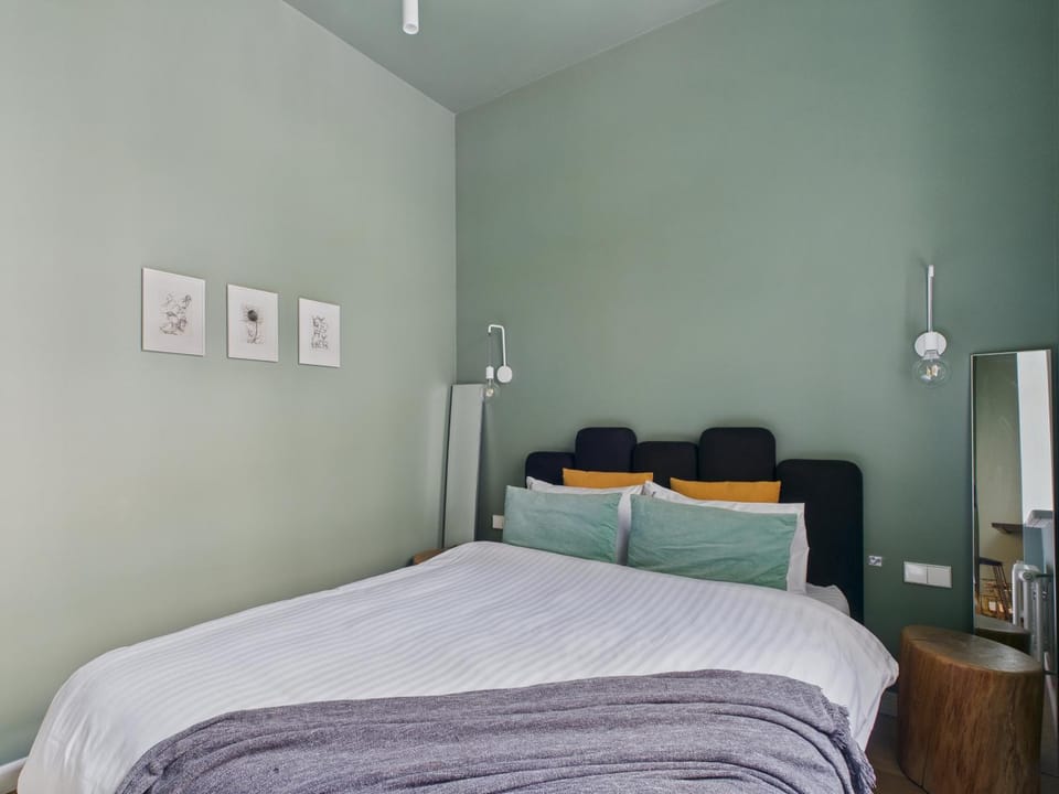 Bed, Photo of the whole room, Bedroom