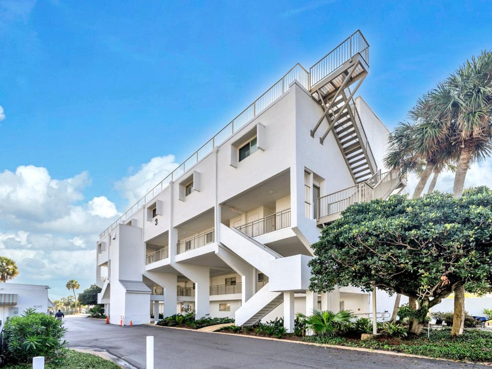 Aegean 111 sleeps 8 near beach House in Destin