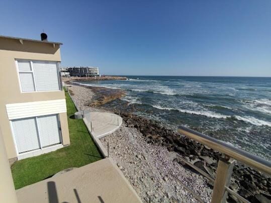 Property building, Nearby landmark, Beach, Sea view