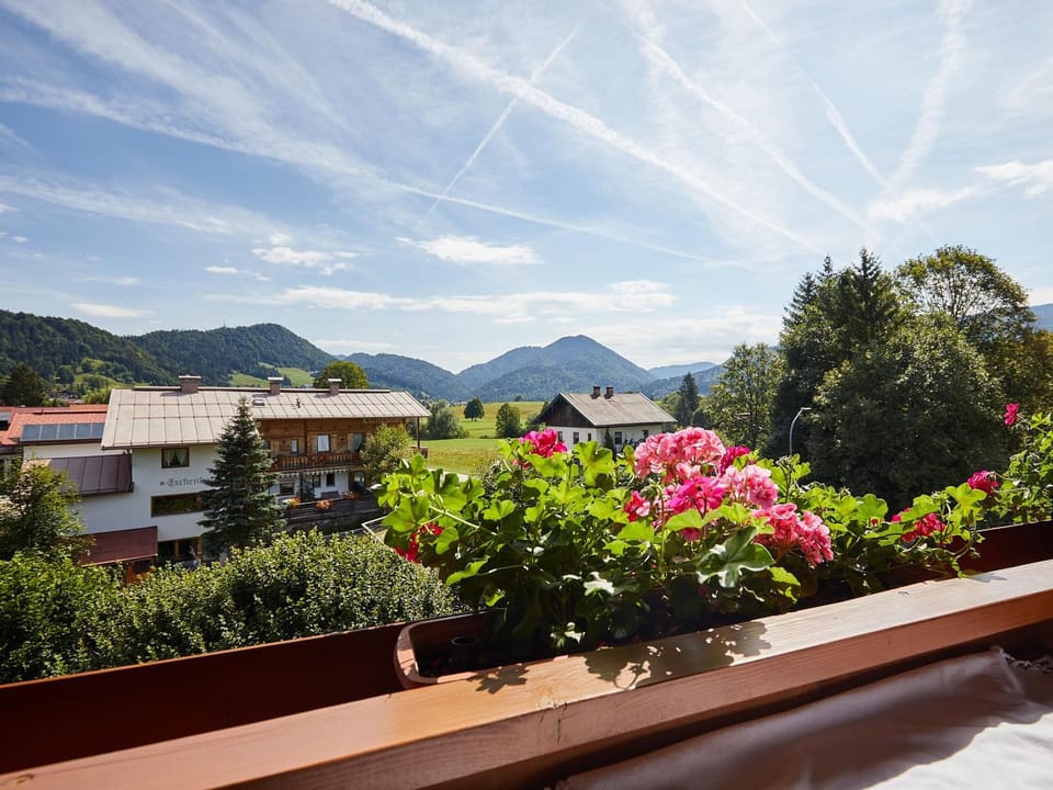 View (from property/room), Balcony/Terrace, Mountain view