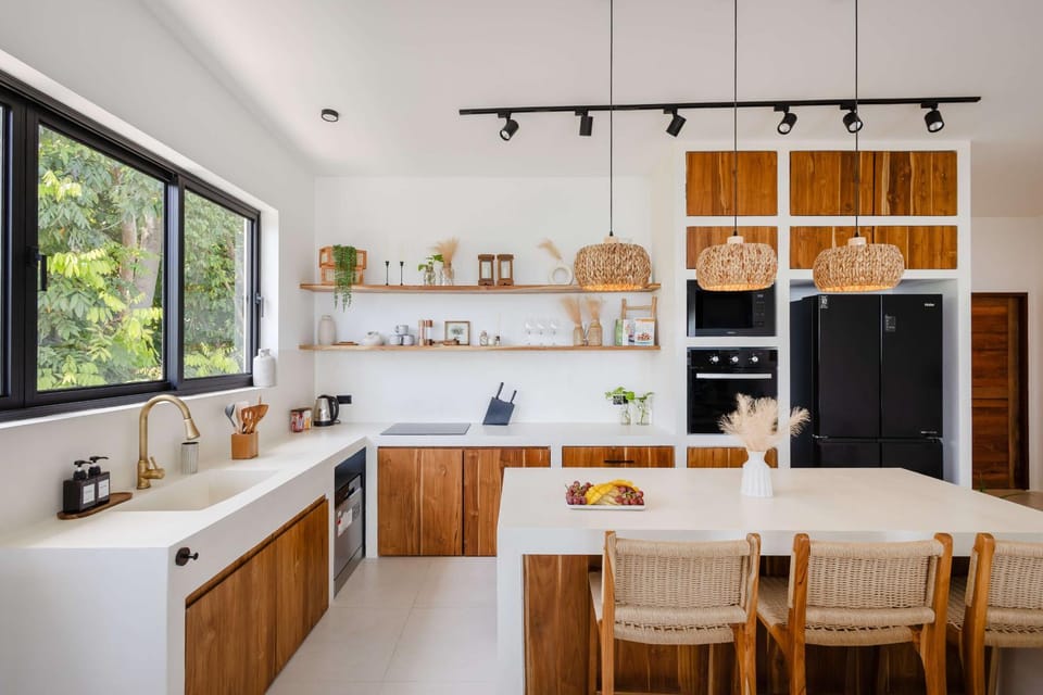 Decorative detail, dishwasher, kitchen