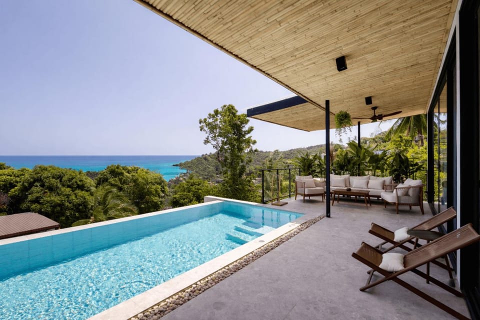 Balcony/Terrace, Pool view, Sea view, Swimming pool
