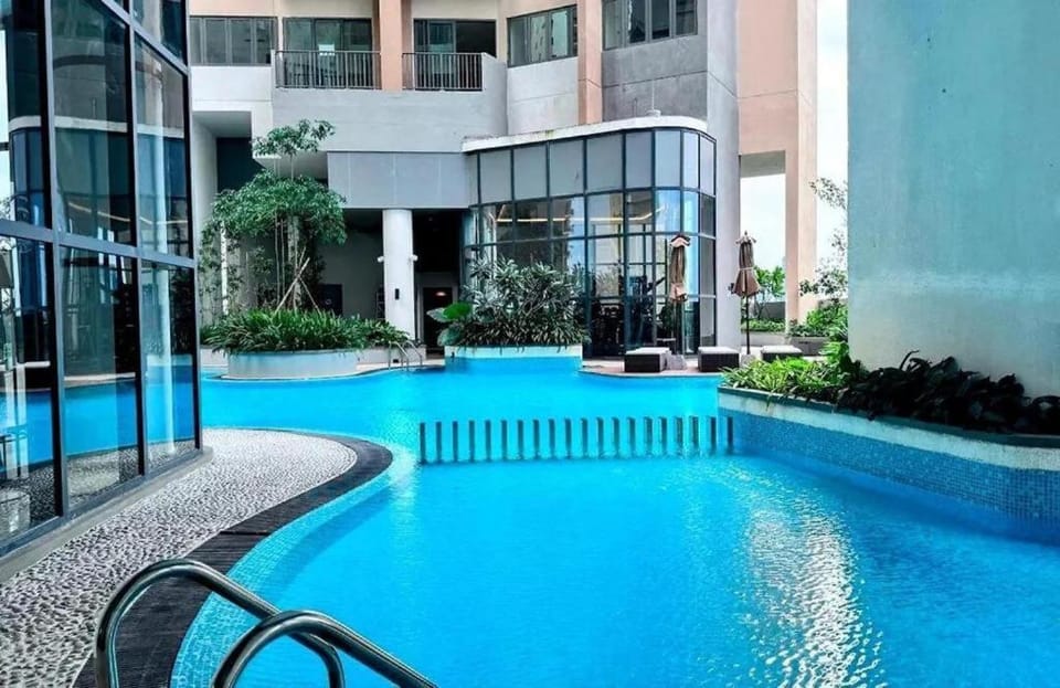 Pool view, Swimming pool
