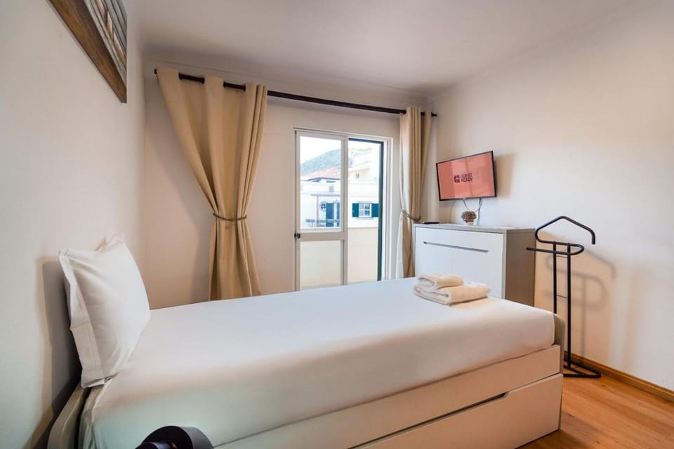 GuestReady - Machico Apartment with Balcony Apartment in Madeira District